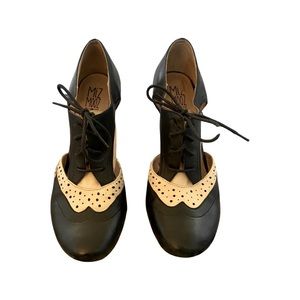 Vintage Style Oxford Heels